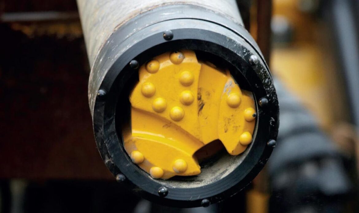 Installed-Casing-Teeth-Working-in-Ground Installed Casing Teeth Working in Ground