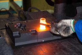 Hot-Die-Forging.jpg